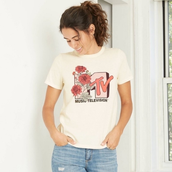MTV Women's Floral Short Sleeve Graphic T-shirt, Size Large, L - Picture 8 of 8